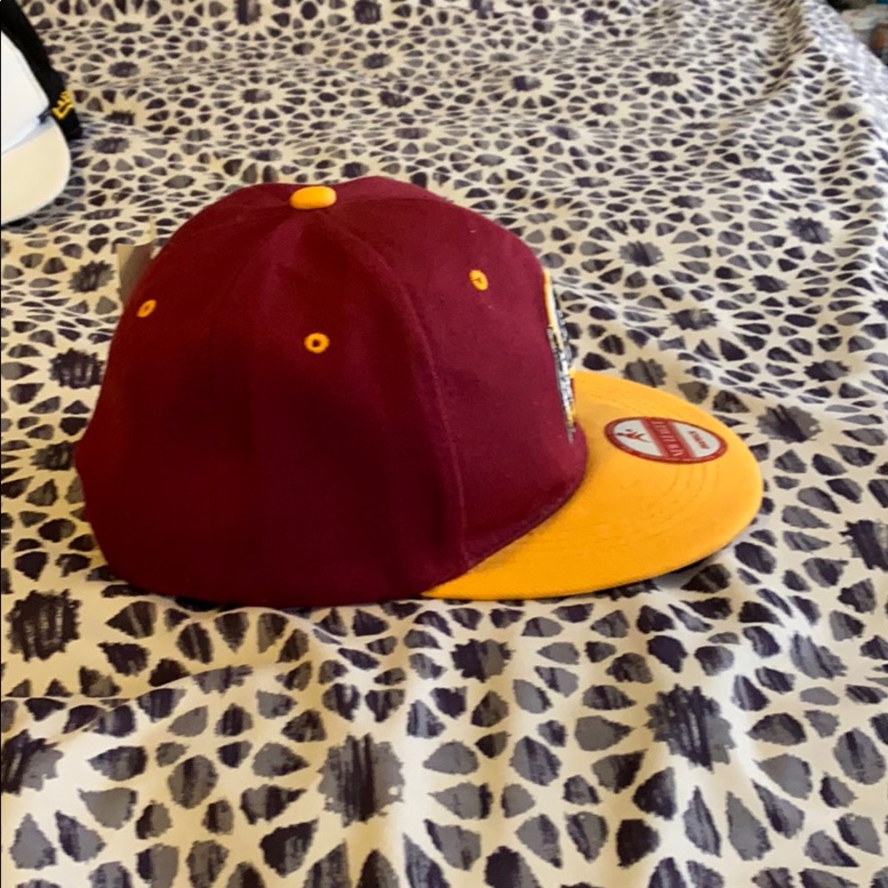 SnapBack - Picture 3 of 4